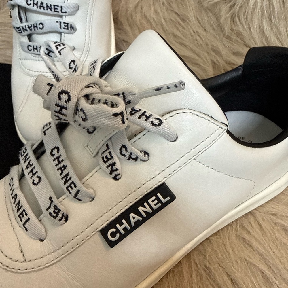 CHANEL Black and White Sneakers with Logo Detail - Picture 2 of 5